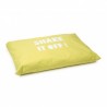 BEEZTEES cuscino giallo per cani rettangolare con scritta shake it off